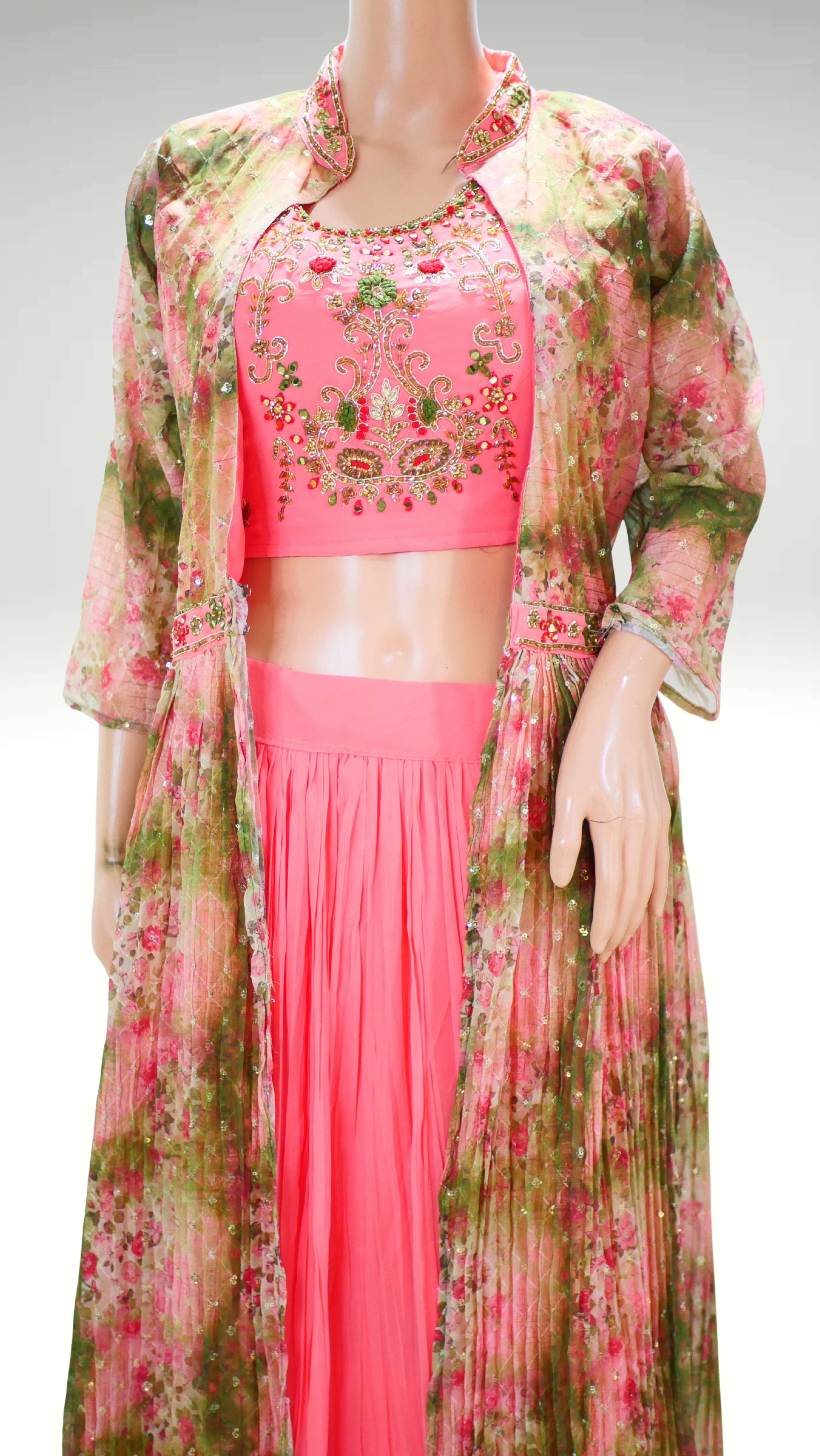 CROP TOP LONG OVER COAT